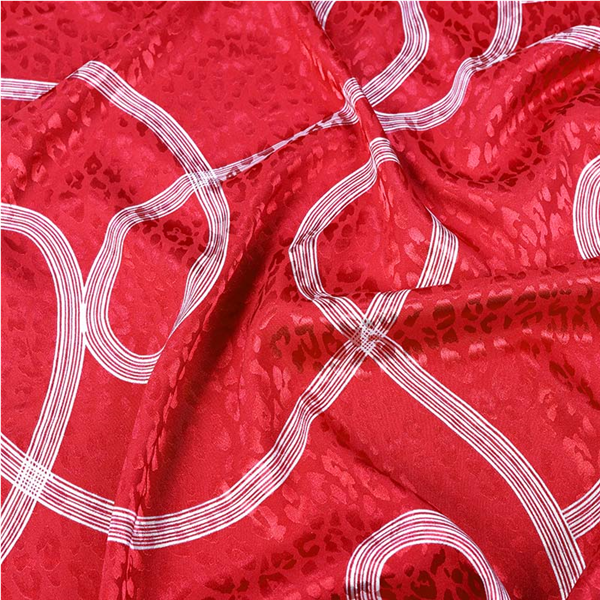 Stuv Satin Leslie 2m 53232 Röd Leopard/Swirl 016 | Partityger | Stuvar | Ohlssons Tyger